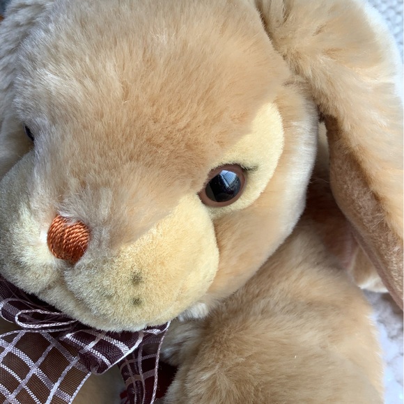 Adorable Carlton Cards Plush Bunny Rabbit Realistic Stuffed Animal Toy Vintage? - Picture 12 of 16